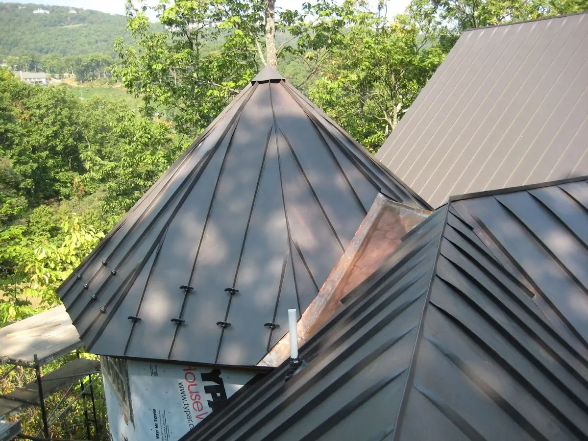 Professional Roof Tarp Installation by Craftsman Roofing in Blackhawk